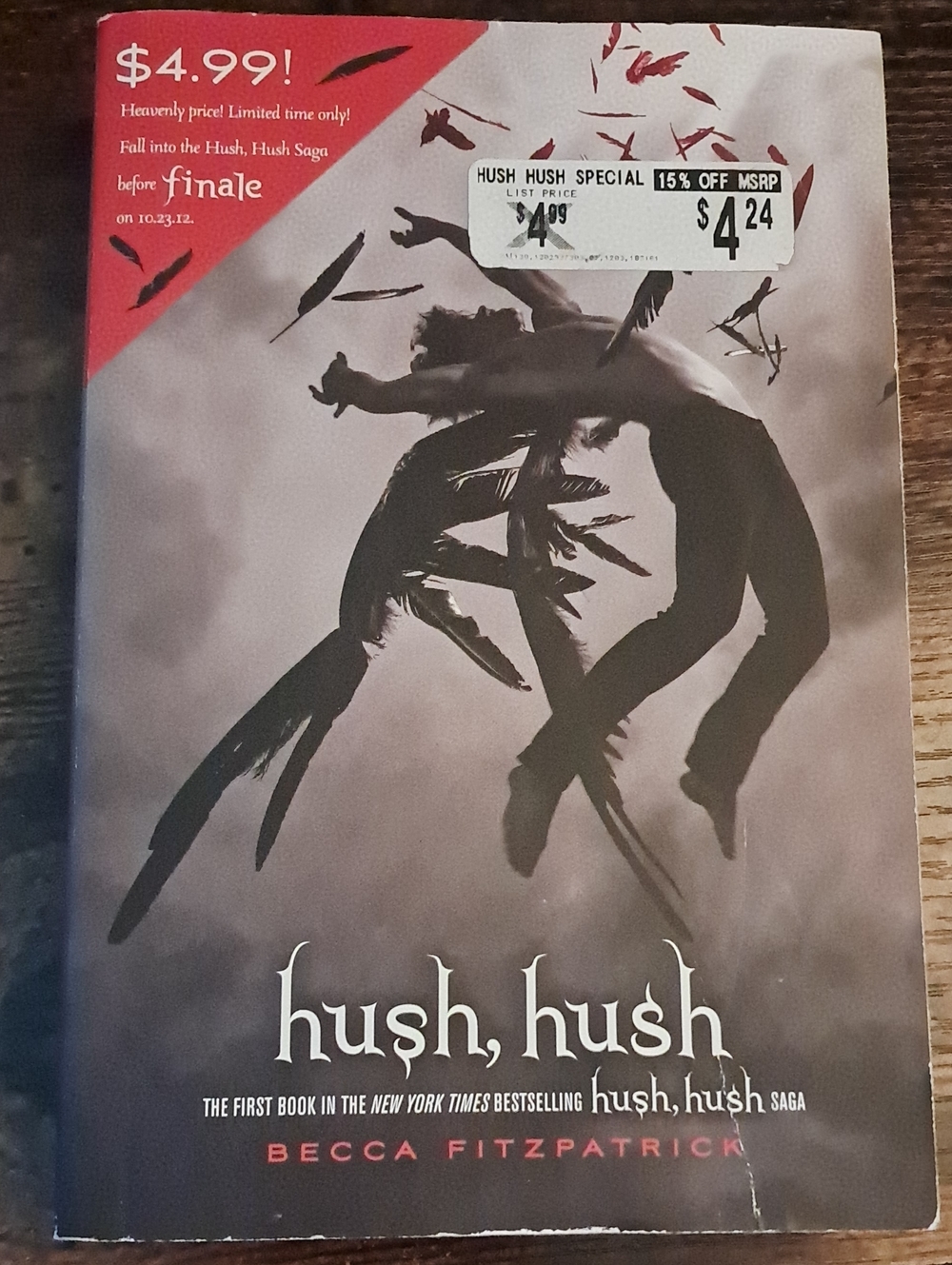 HUSH,HUSH By:Becca Fitzpatrick, Soft Cover Book.